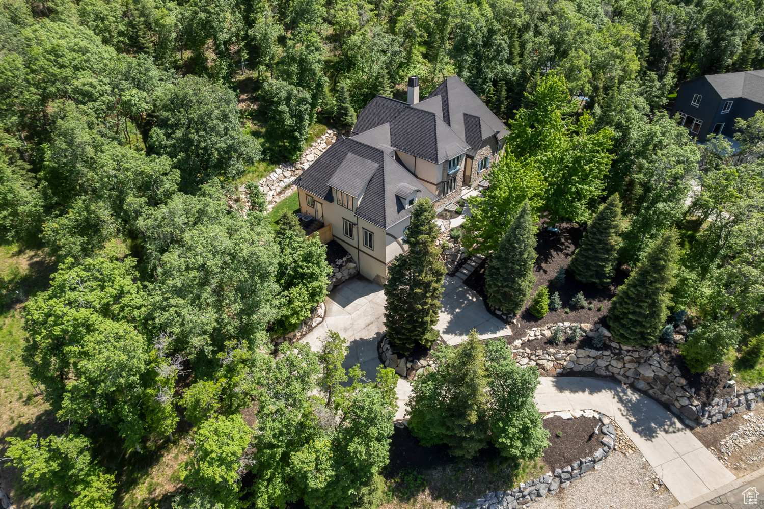 WOODLAND HILLS - Residential