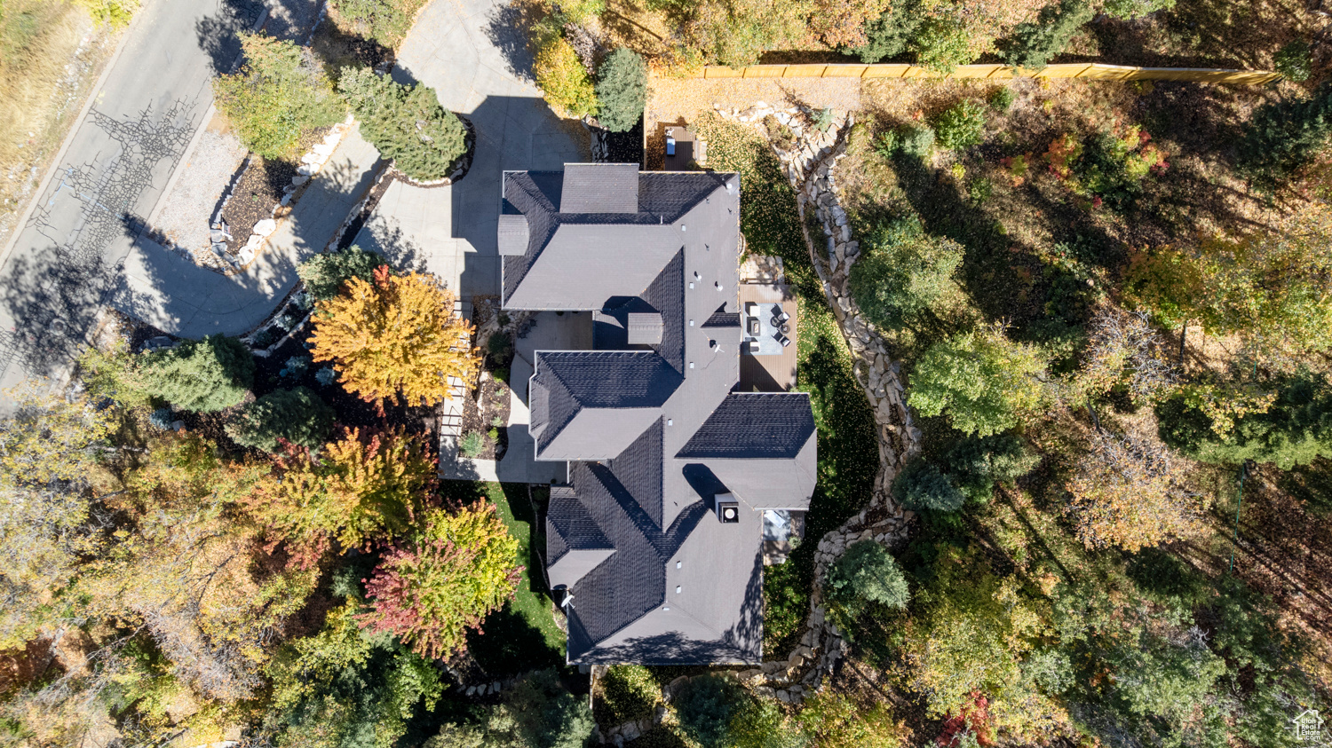 WOODLAND HILLS - Residential