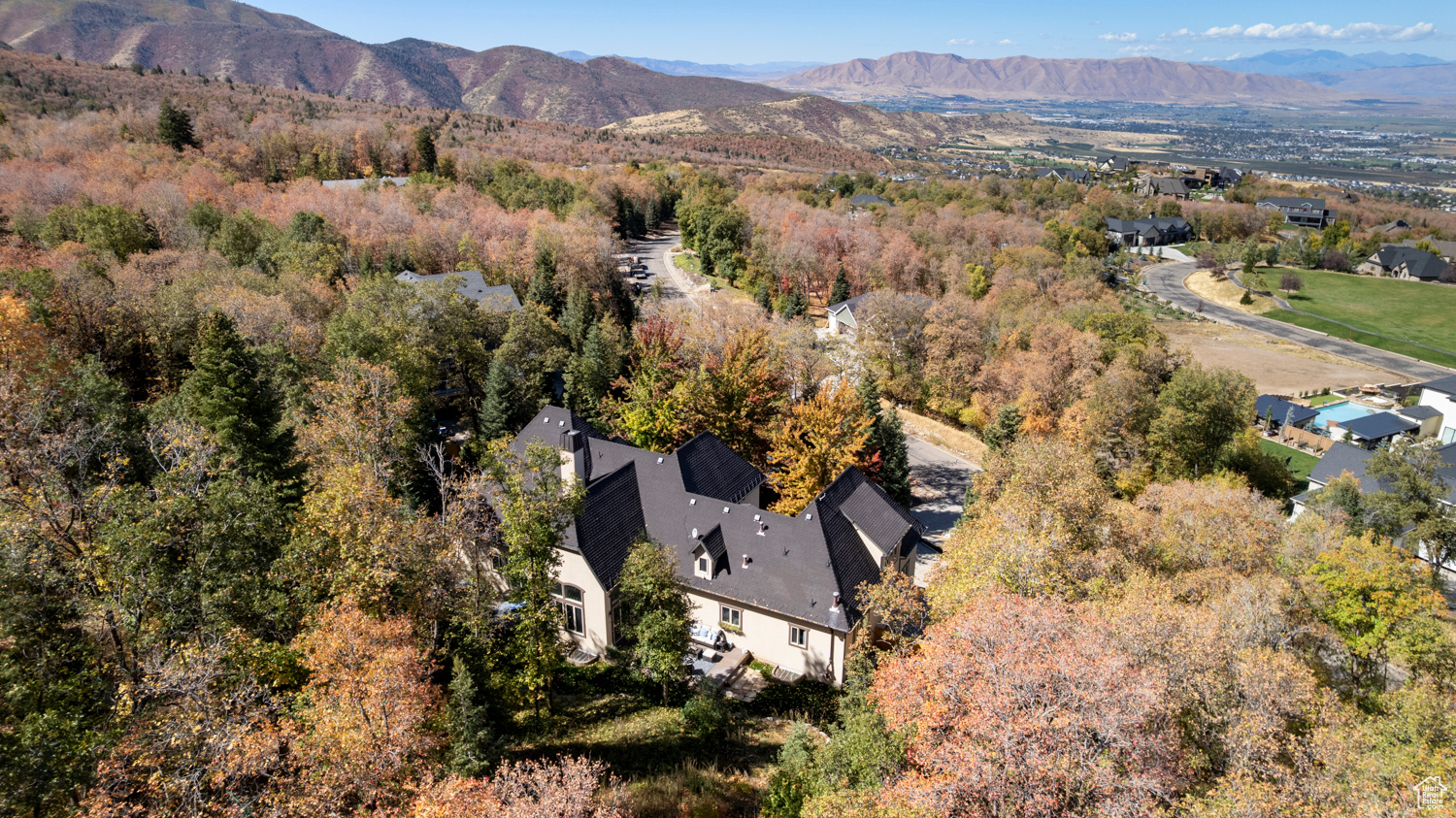 WOODLAND HILLS - Residential