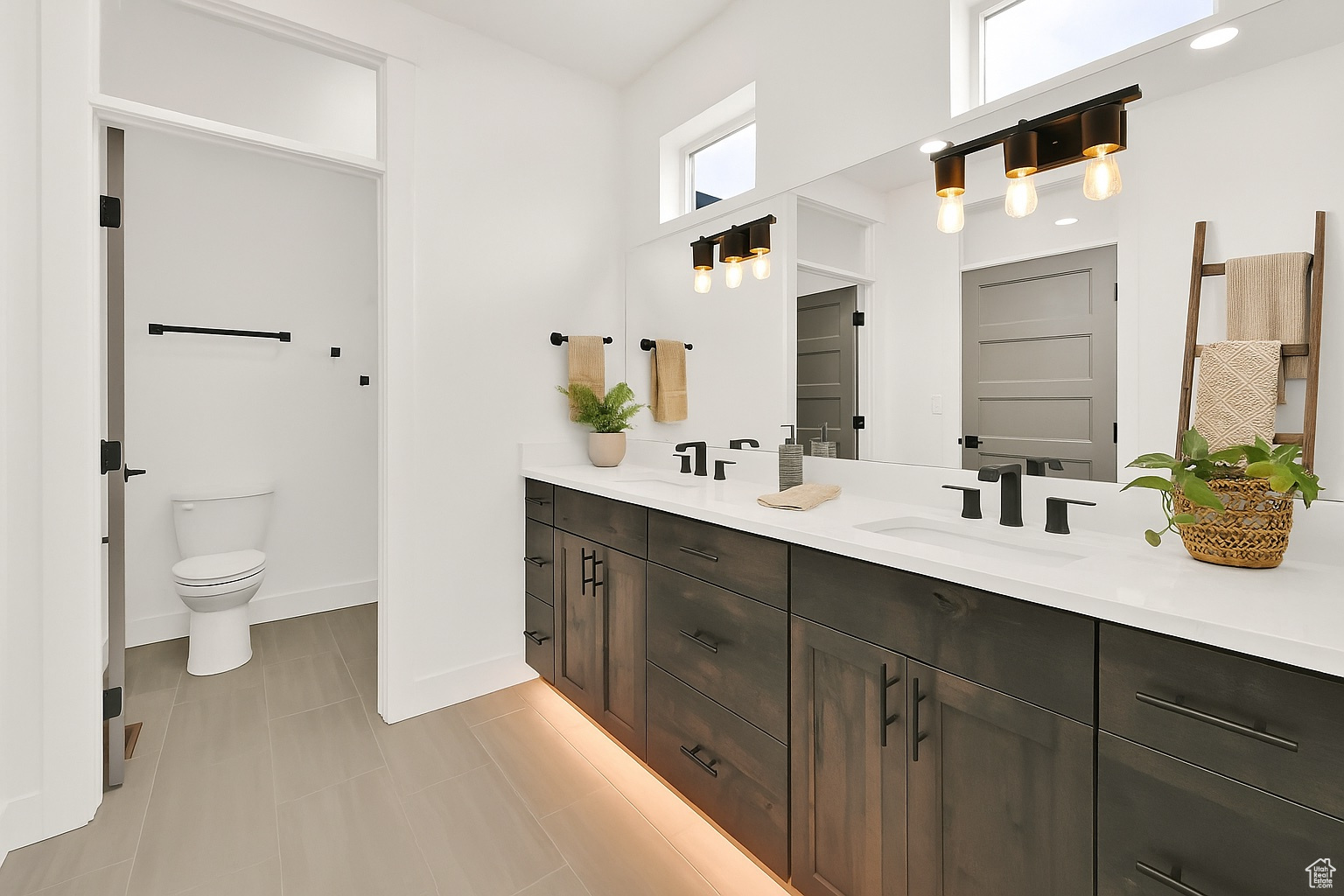 NORTHVIEW ESTATES - Residential