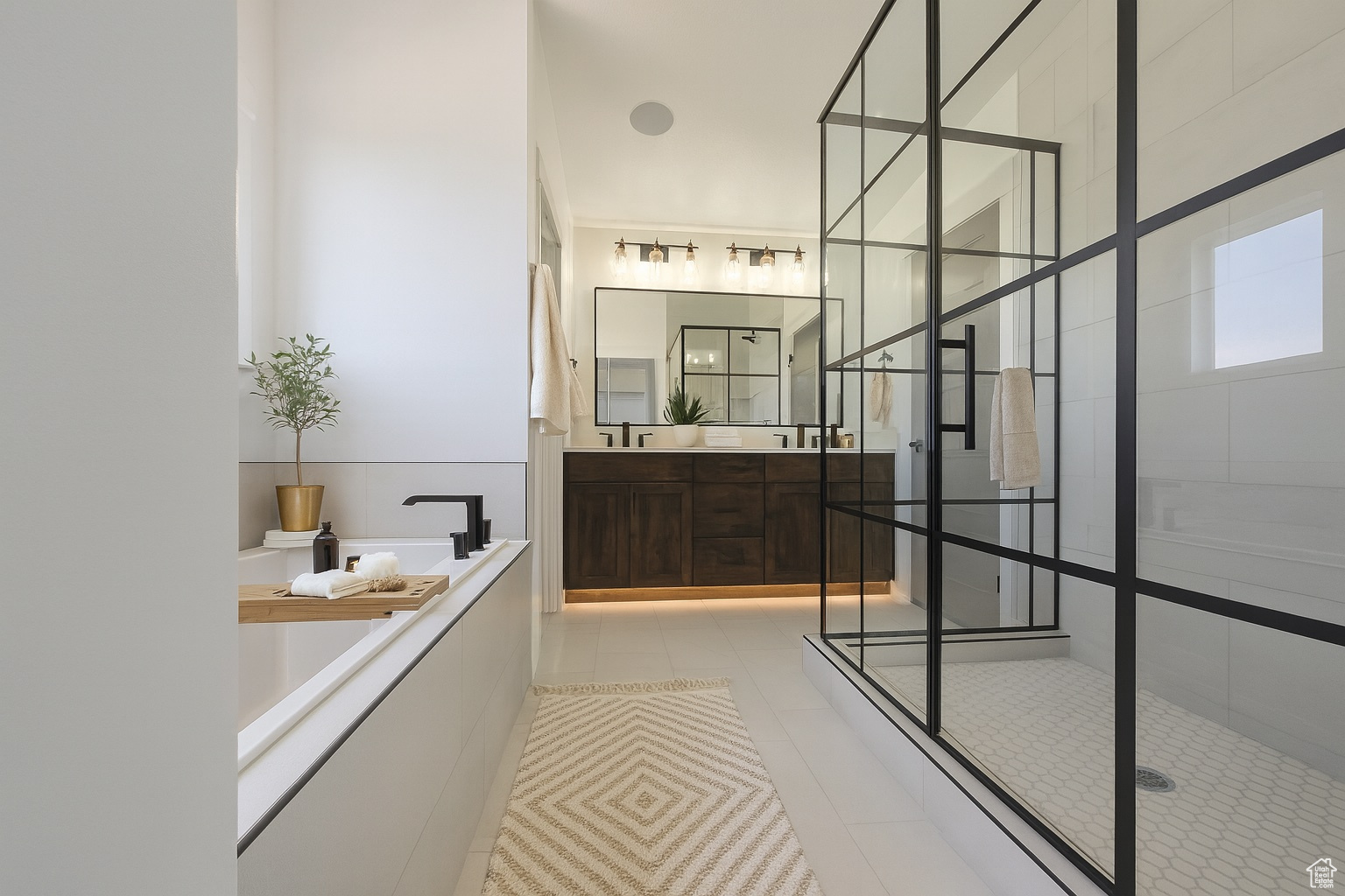 NORTHVIEW ESTATES - Residential