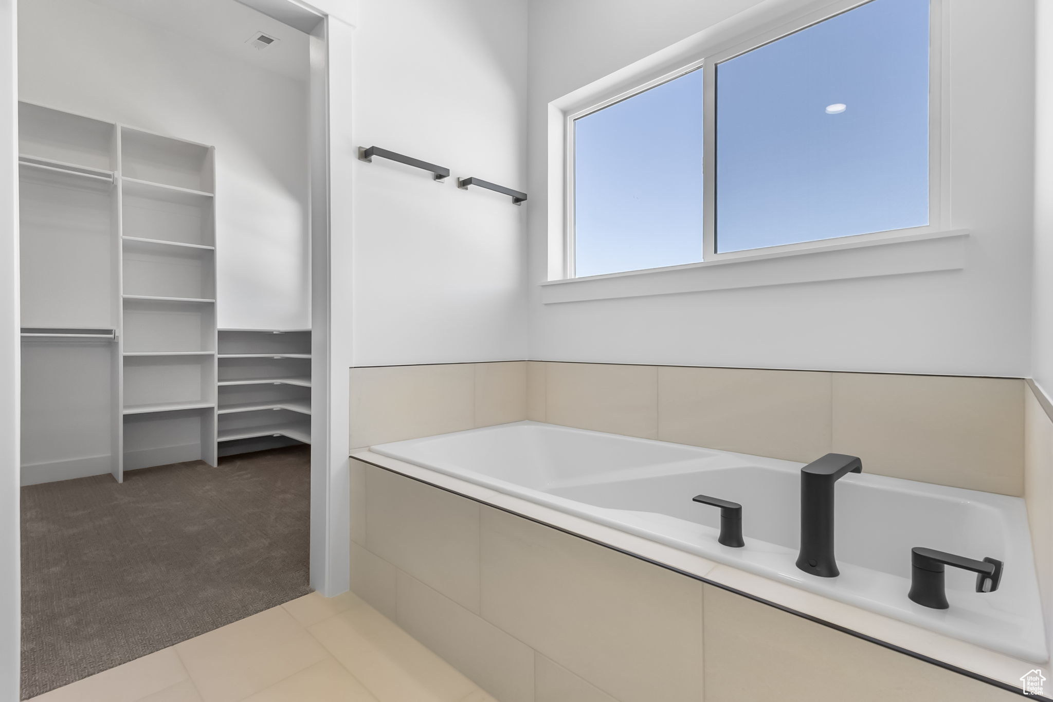 NORTHVIEW ESTATES - Residential