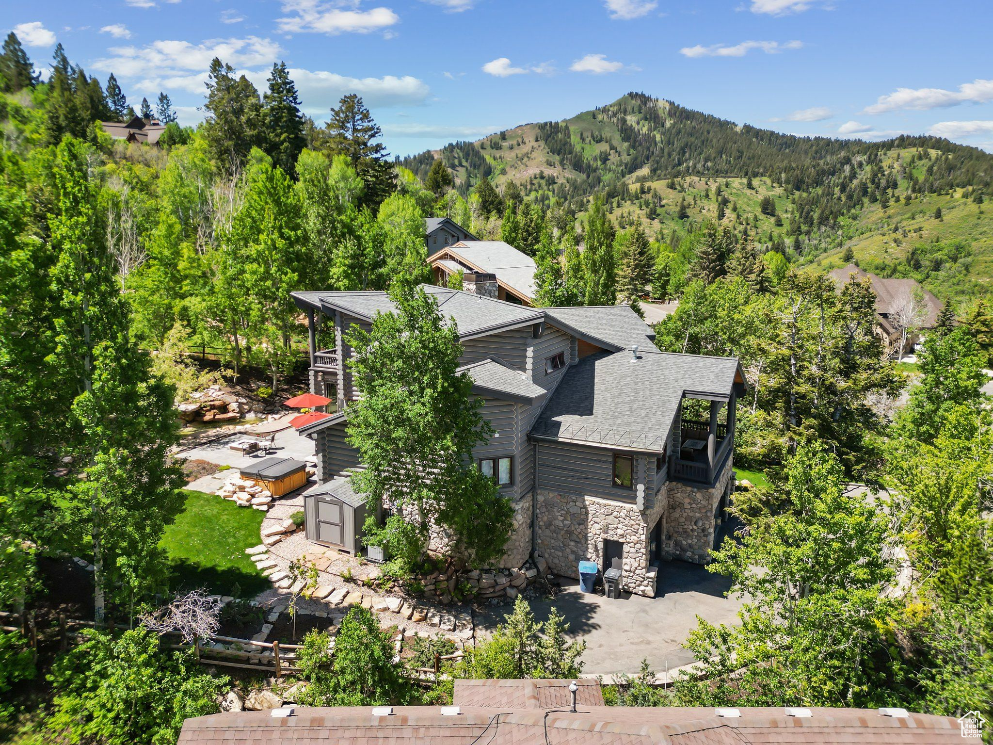 PINERIDGE SUBDIVISION - Residential