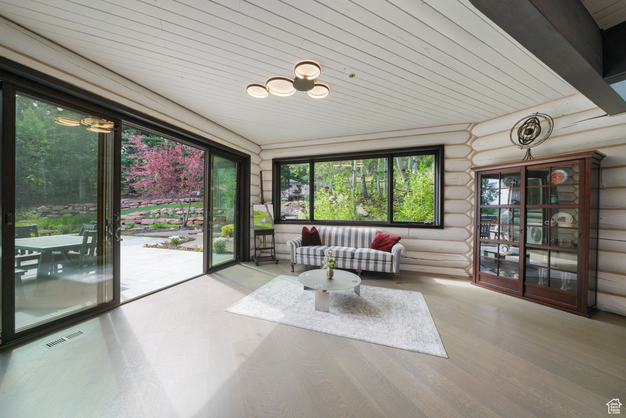 PINERIDGE SUBDIVISION - Residential