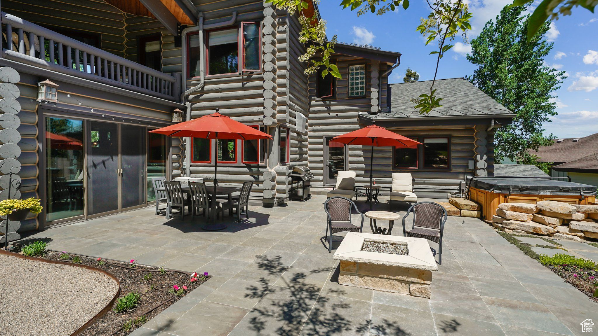 PINERIDGE SUBDIVISION - Residential