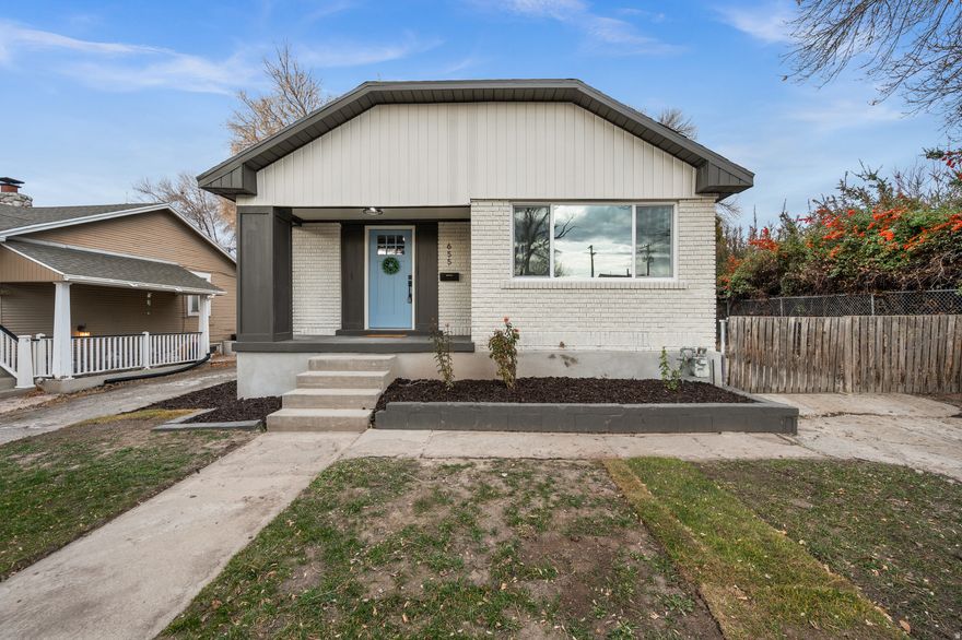 Fantastic quaint bungalow! Super remodel in a cute neighborhood. Updates throughout...new kitchen/bathrooms/roof/windows/hVAC and more. Quick access to most anywhere via 700 E. Take a look...make an offer! Agent/Buyer to verify info.