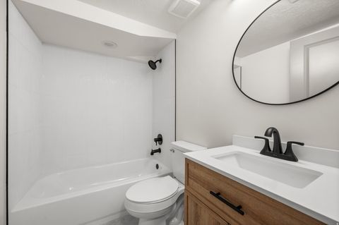 Tiny photo for 655 E SPRING VIEW DR DR S, South Salt Lake, UT 84106 (MLS # 2128453)