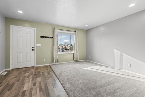 Tiny photo for 499 W 180 N, Clearfield, UT 84015 (MLS # 2127590)