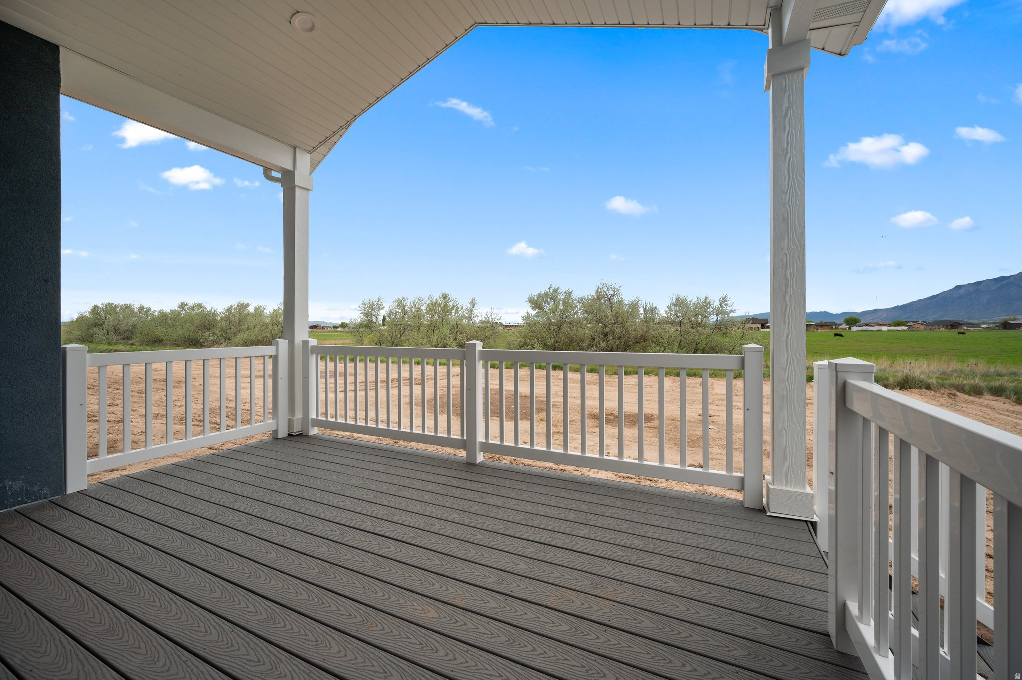 THE BARN AT TERAKEE FARMS - Residential
