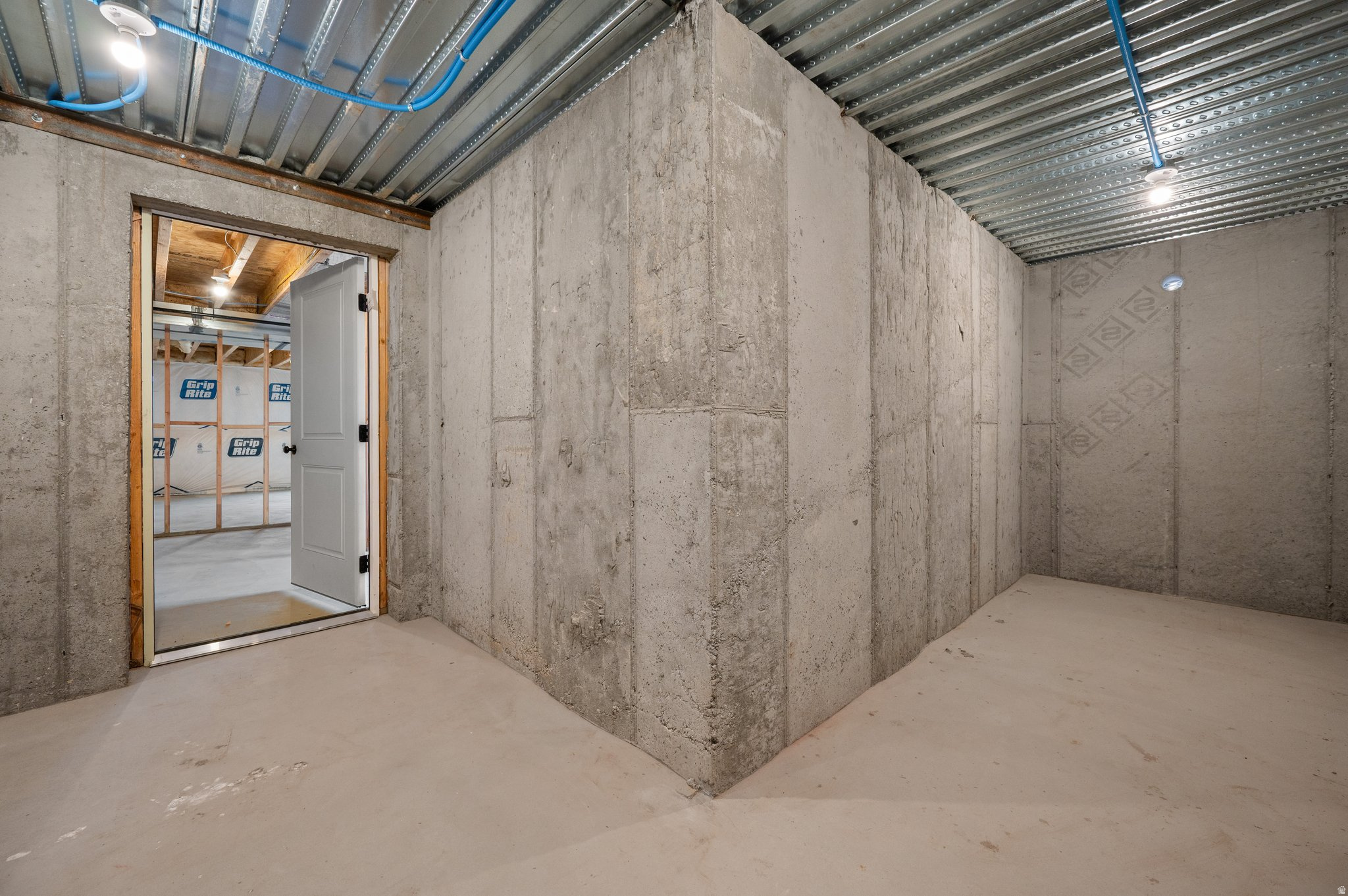 THE BARN AT TERAKEE FARMS - Residential