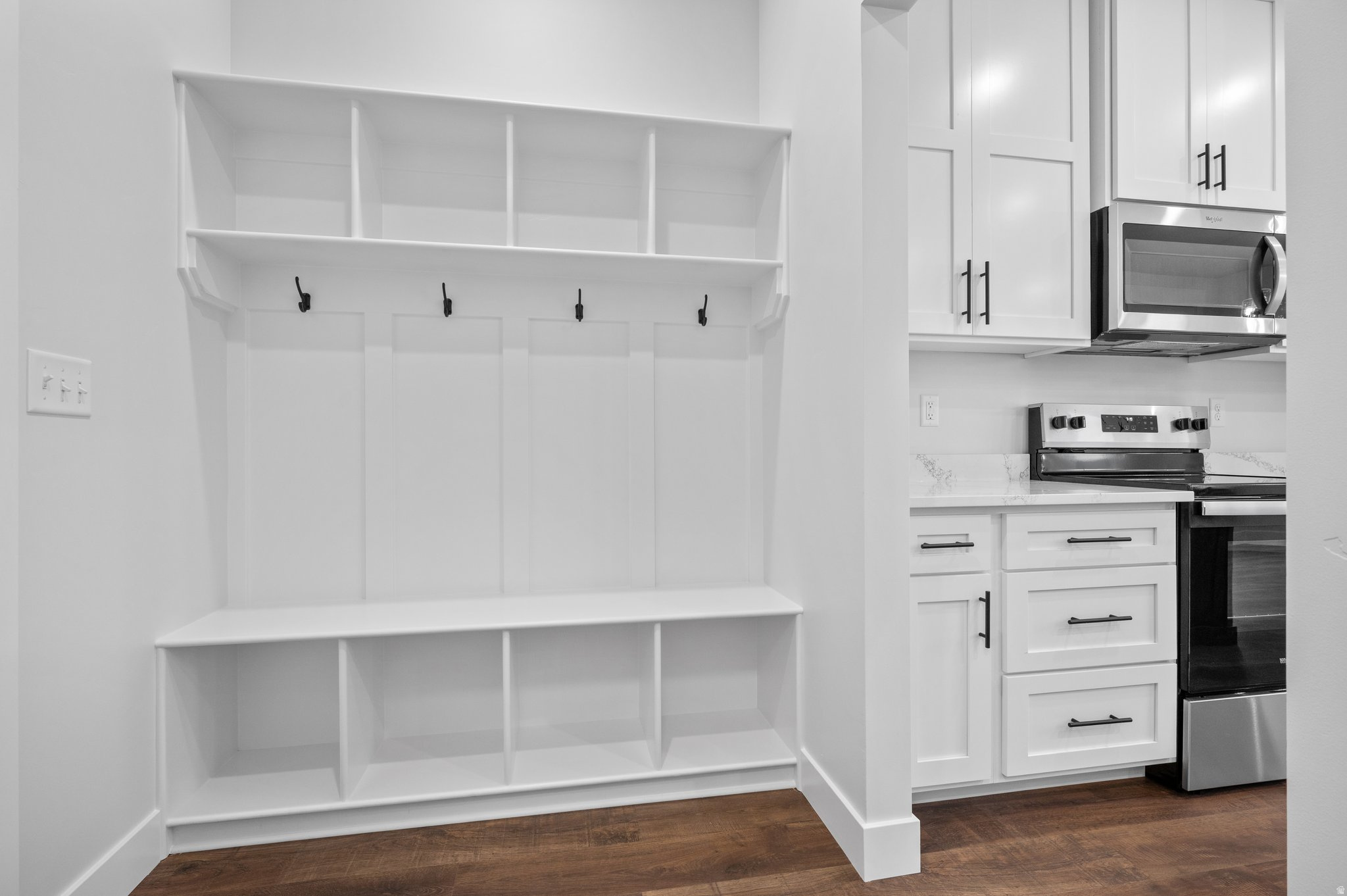 THE BARN AT TERAKEE FARMS - Residential