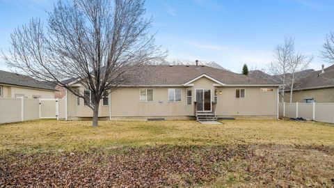 Tiny photo for 551 N 900 E, Orem, UT 84097 (MLS # 2136263)
