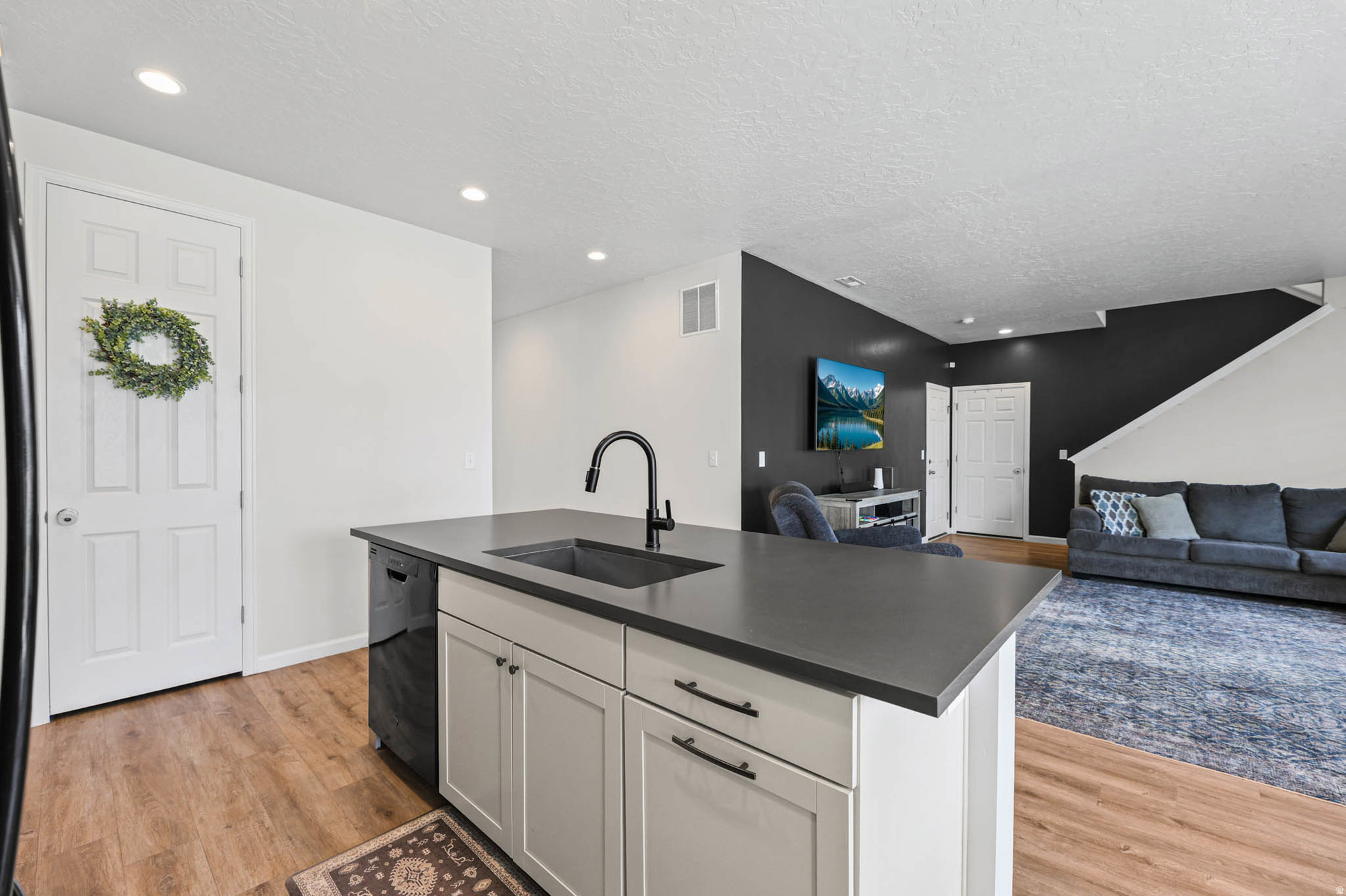 LEXINGTON GREENS - Residential