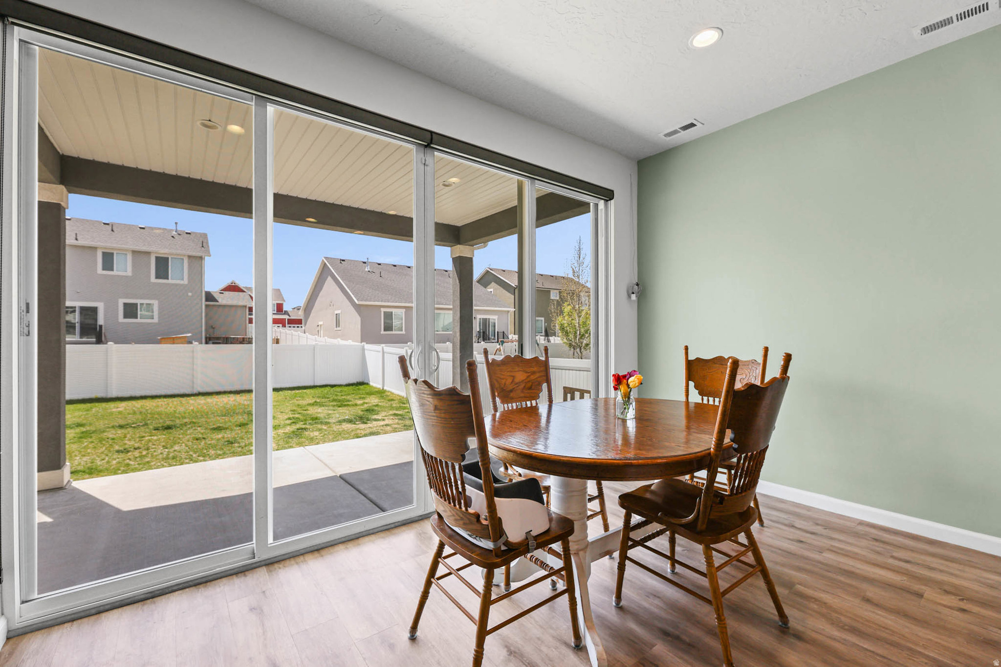 LEXINGTON GREENS - Residential