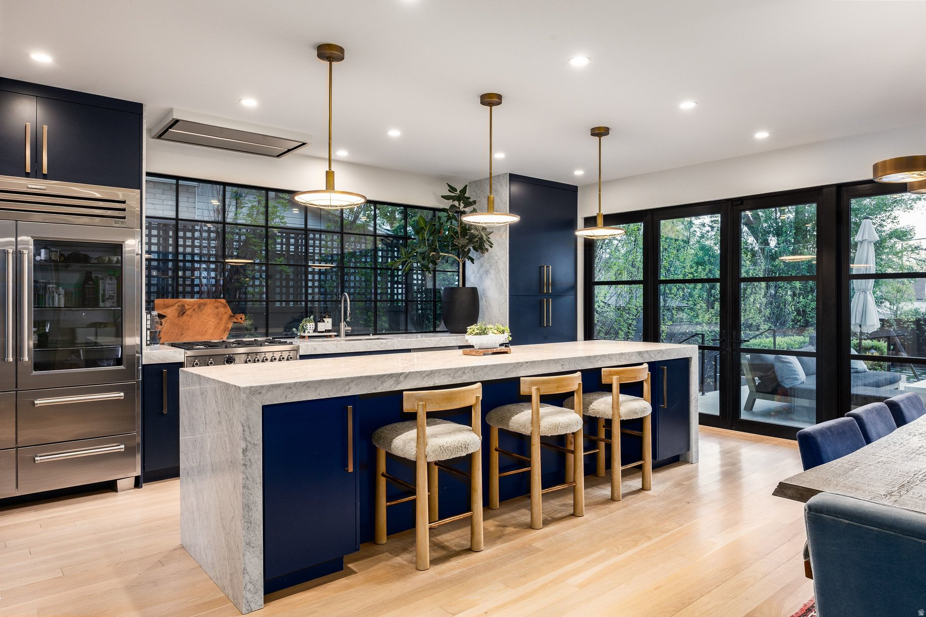 BELMONT - Residential
