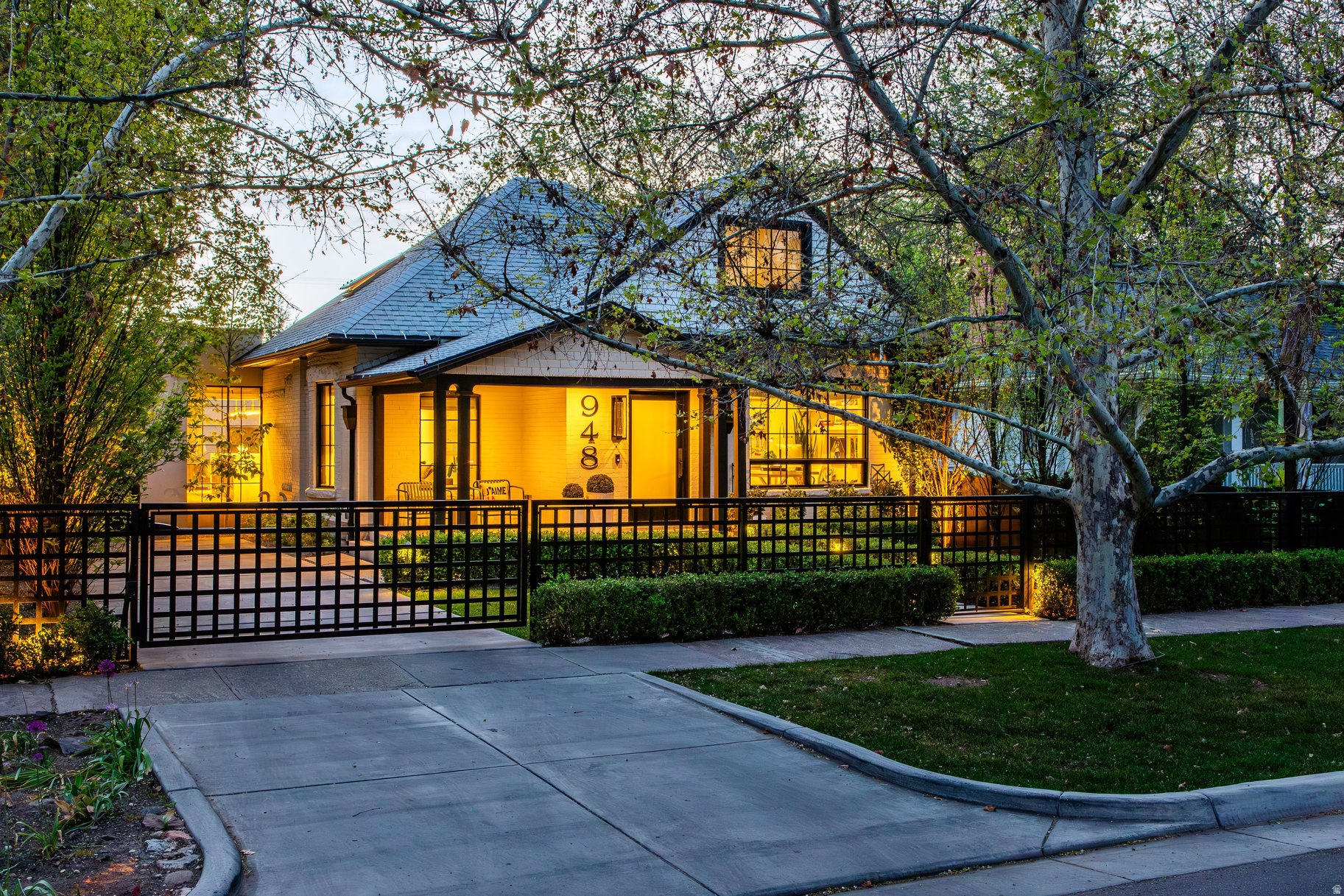 BELMONT - Residential