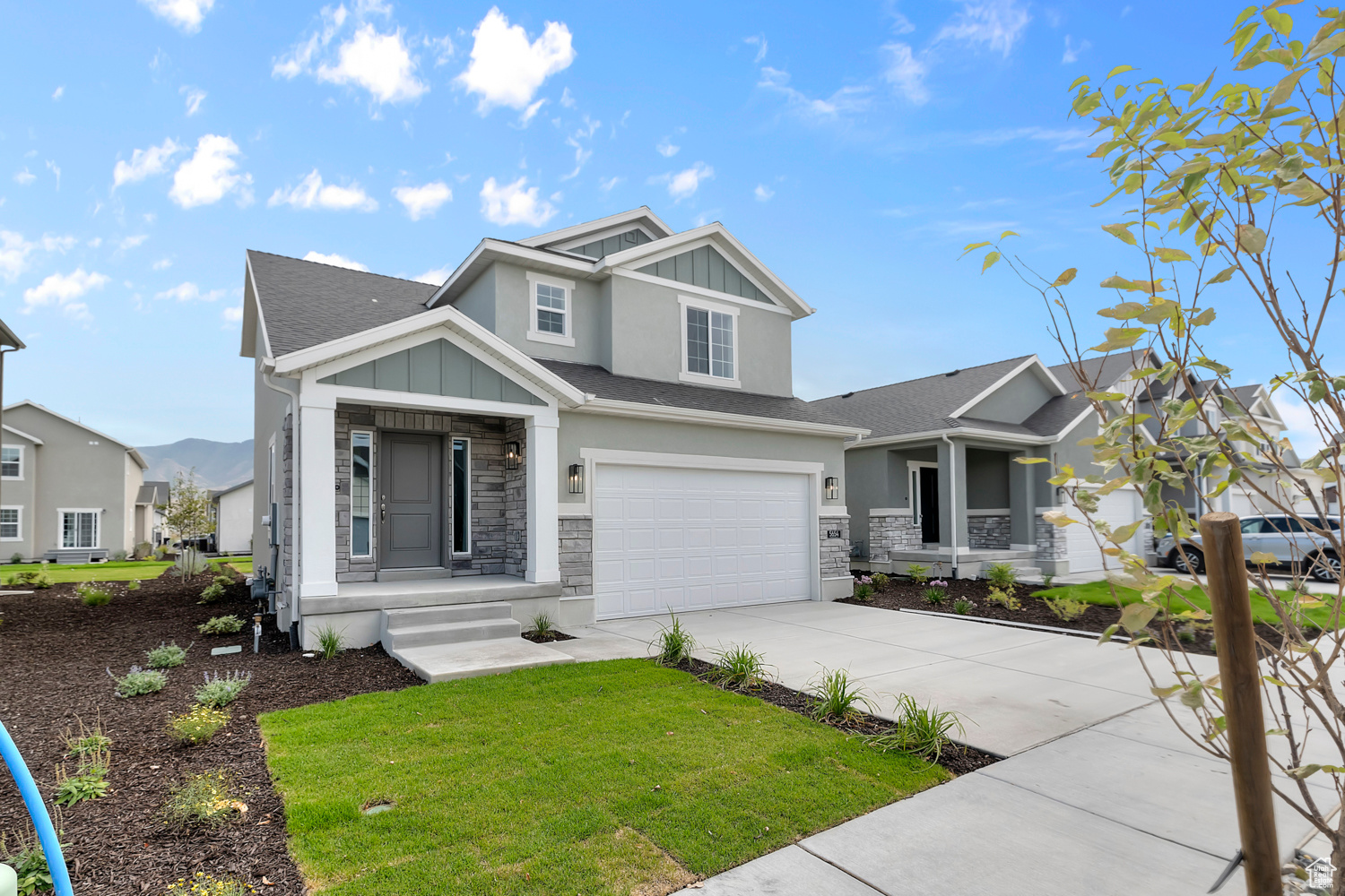 5654 N REGATTA LN