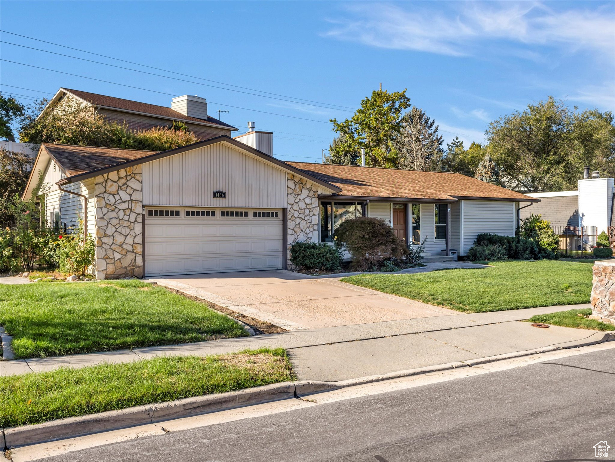 SANDY HILLS - Residential