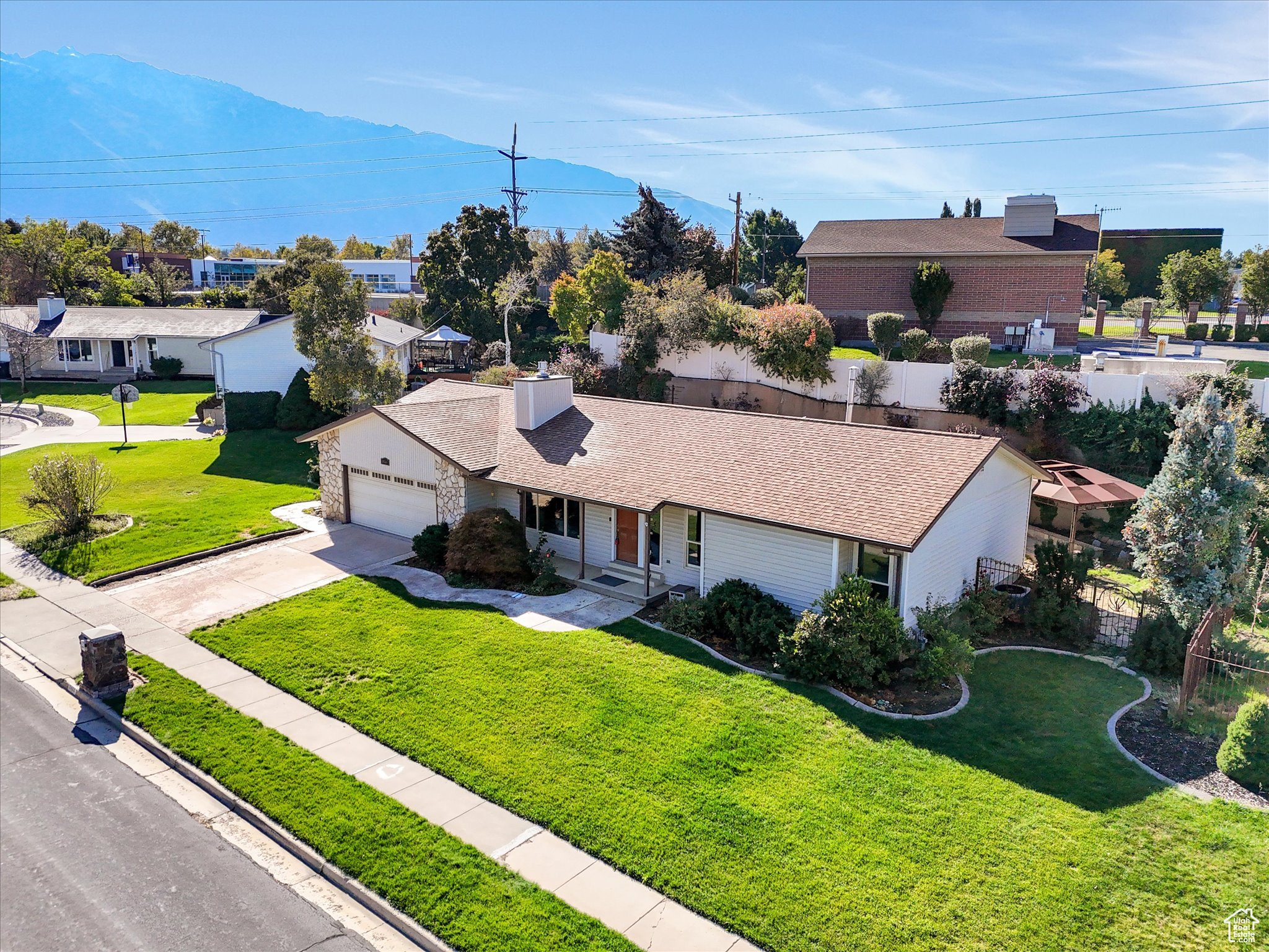 SANDY HILLS - Residential