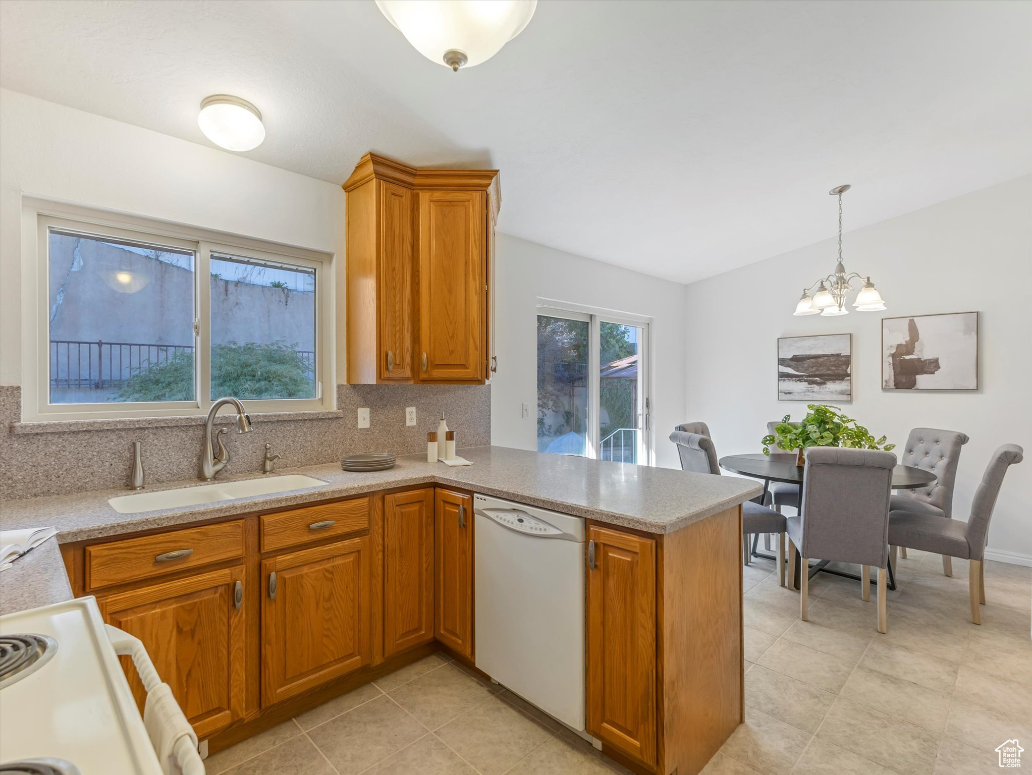 SANDY HILLS - Residential
