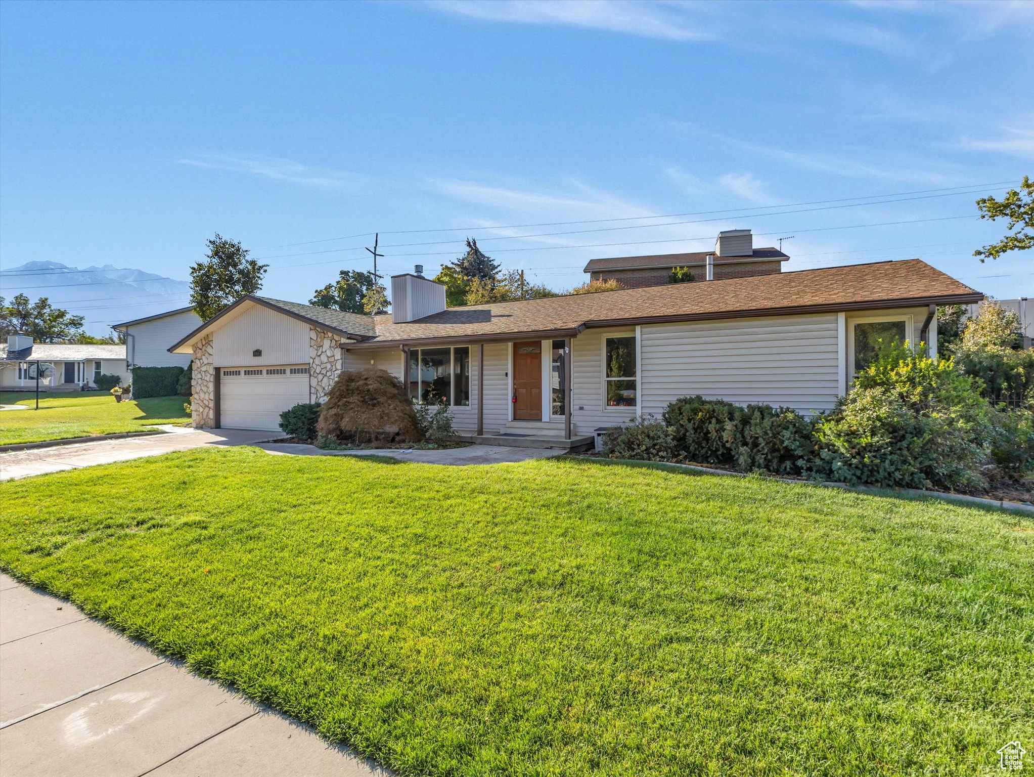 SANDY HILLS - Residential