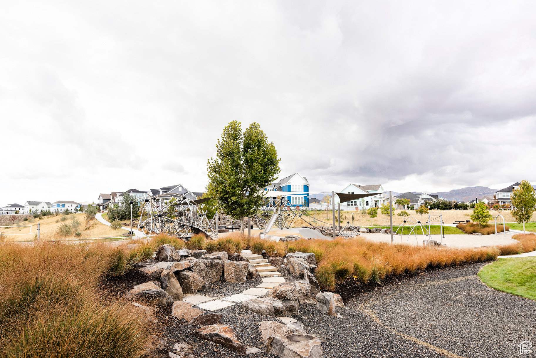 DAYBREAK LAKE ISLAND - Residential