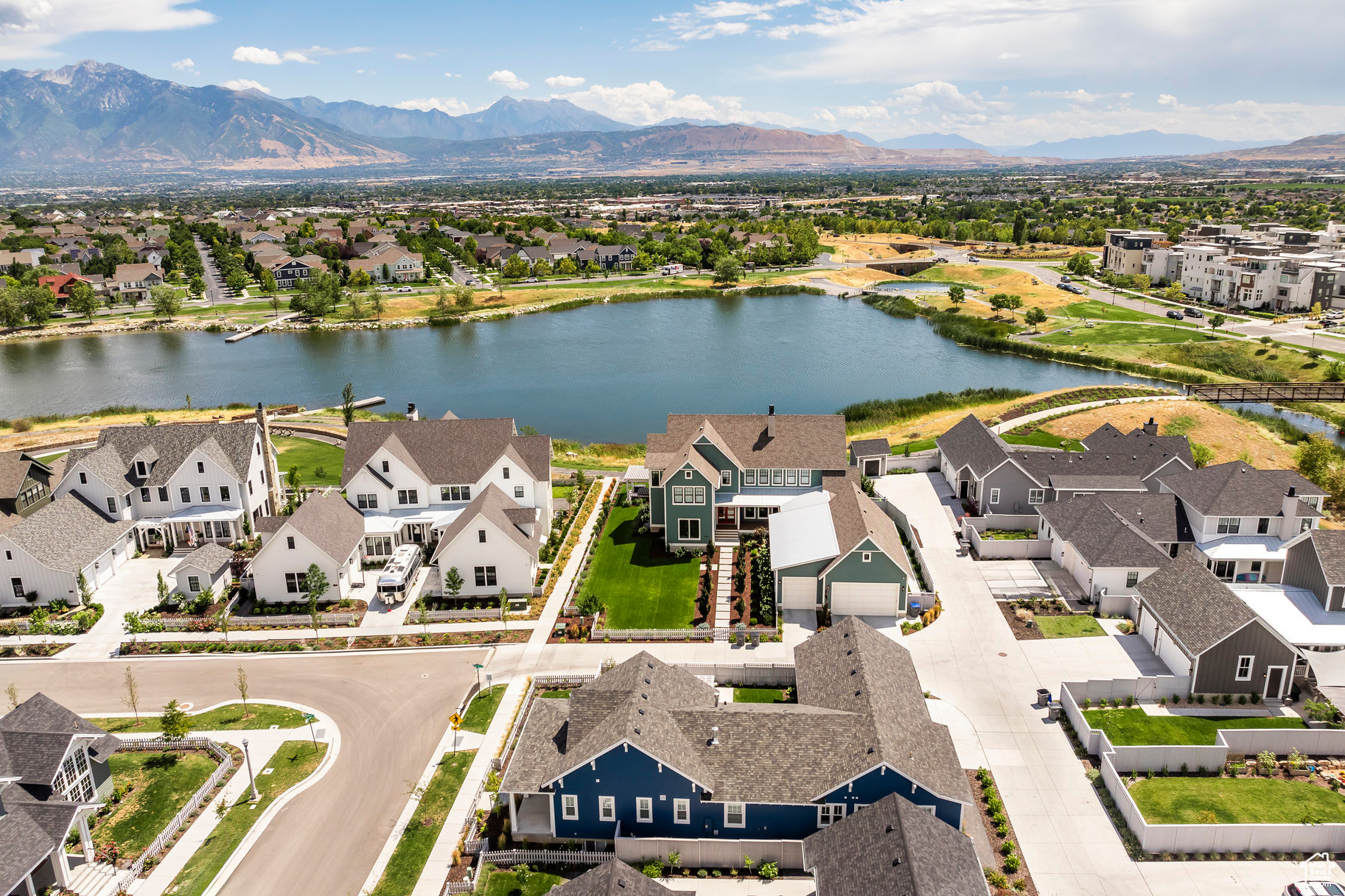 DAYBREAK LAKE ISLAND - Residential