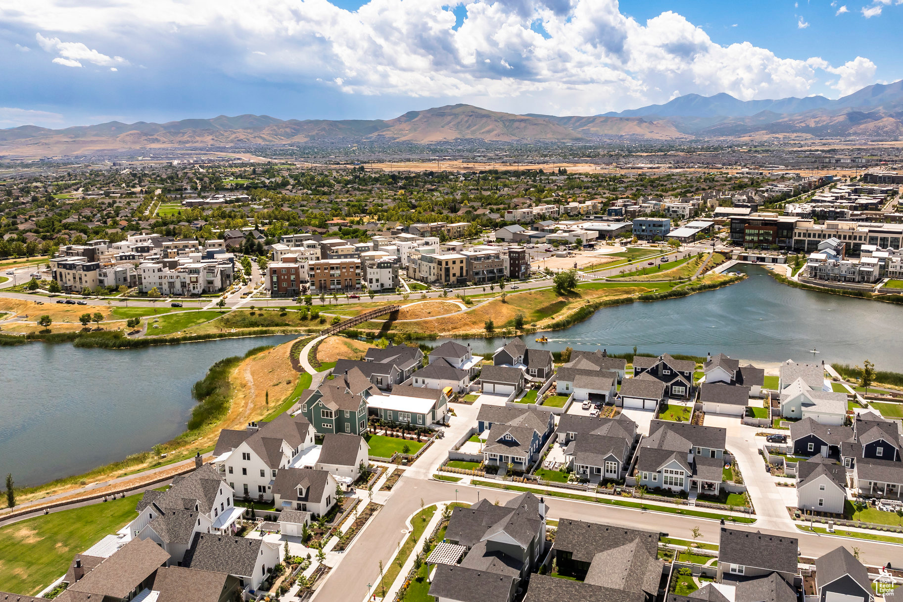 DAYBREAK LAKE ISLAND - Residential