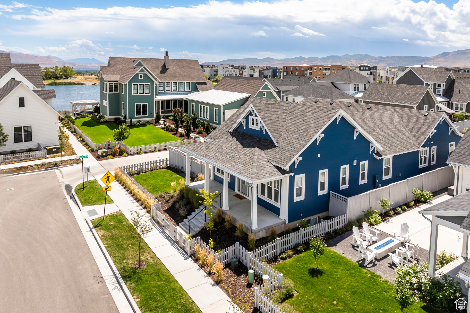 DAYBREAK LAKE ISLAND - Residential