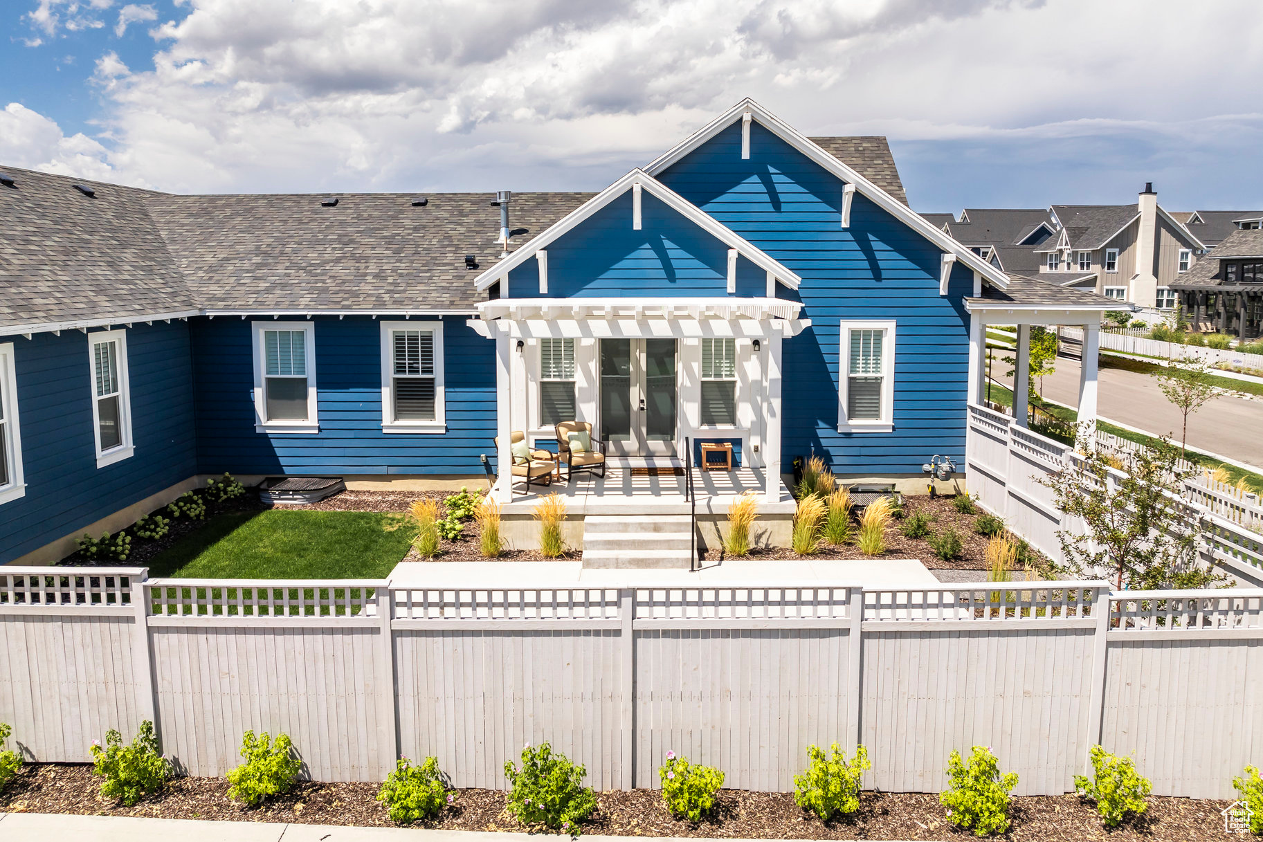 DAYBREAK LAKE ISLAND - Residential