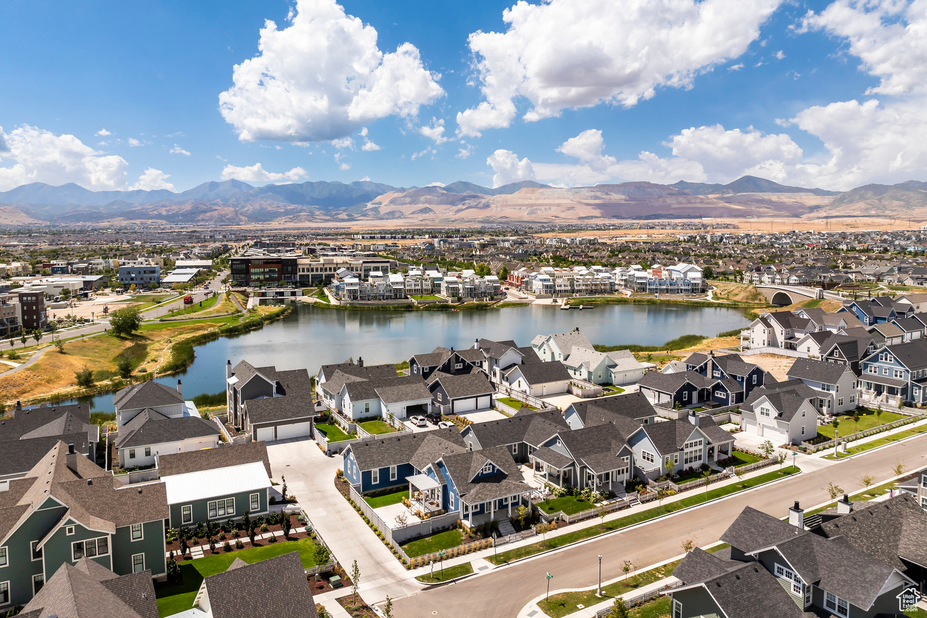 DAYBREAK LAKE ISLAND - Residential