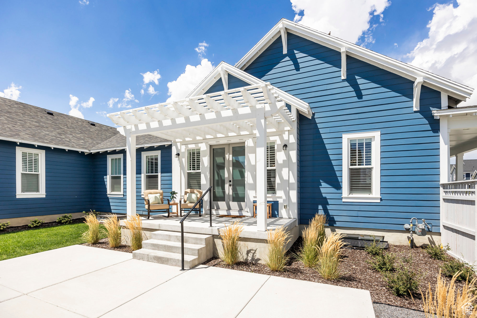 DAYBREAK LAKE ISLAND - Residential