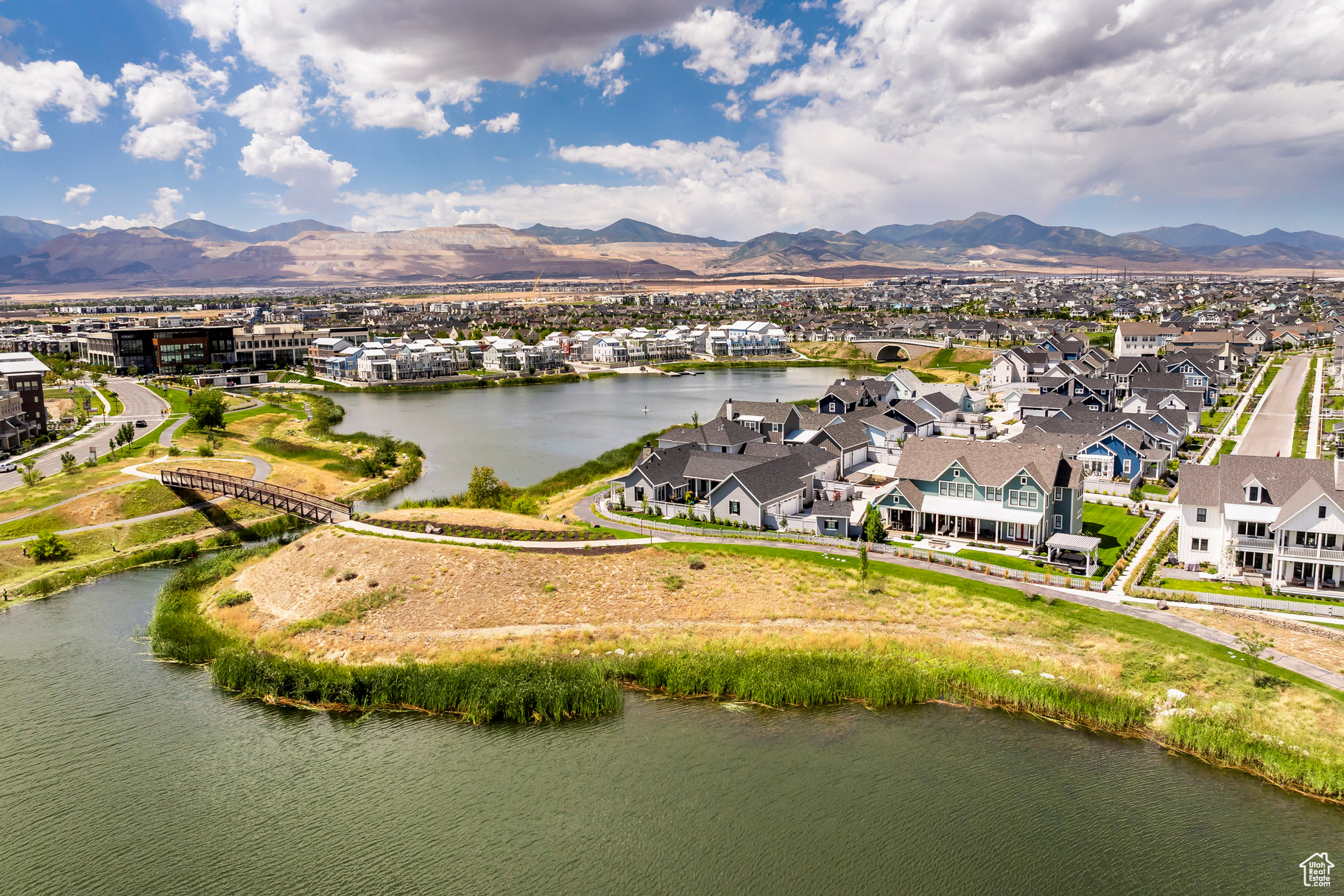 DAYBREAK LAKE ISLAND - Residential