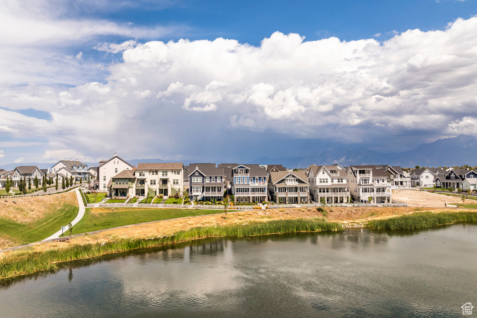 DAYBREAK LAKE ISLAND - Residential