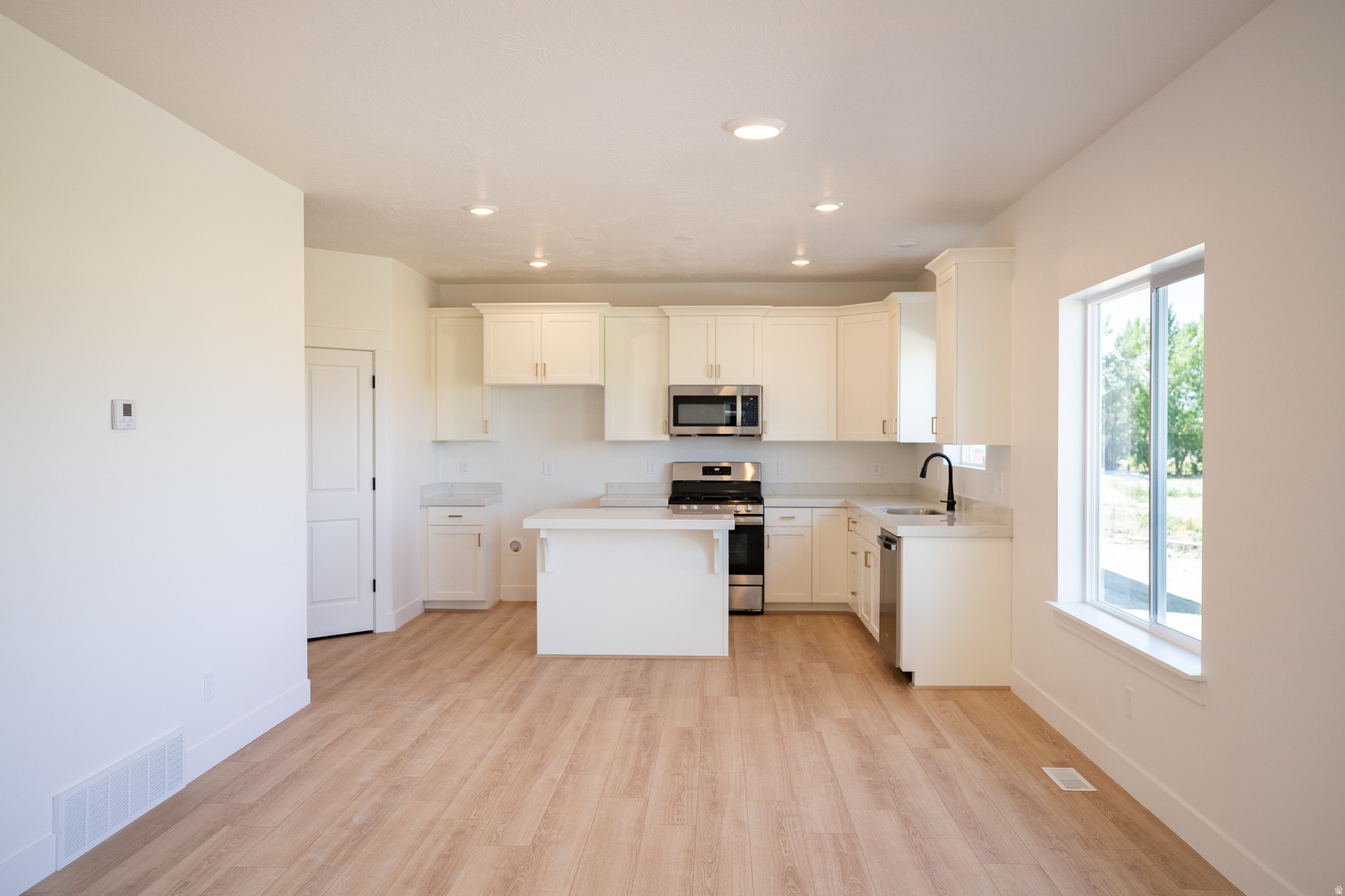 SALEM FIELDS - Residential