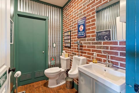 Tiny photo for 42 W CENTER ST, Kaysville, UT 84037 (MLS # 2177236)