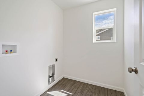 Tiny photo for 367 E KANAB CREEK DR #198, Saratoga Springs, UT 84045 (MLS # 2120964)