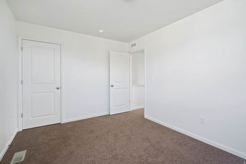 Tiny photo for 367 E KANAB CREEK DR #198, Saratoga Springs, UT 84045 (MLS # 2120964)