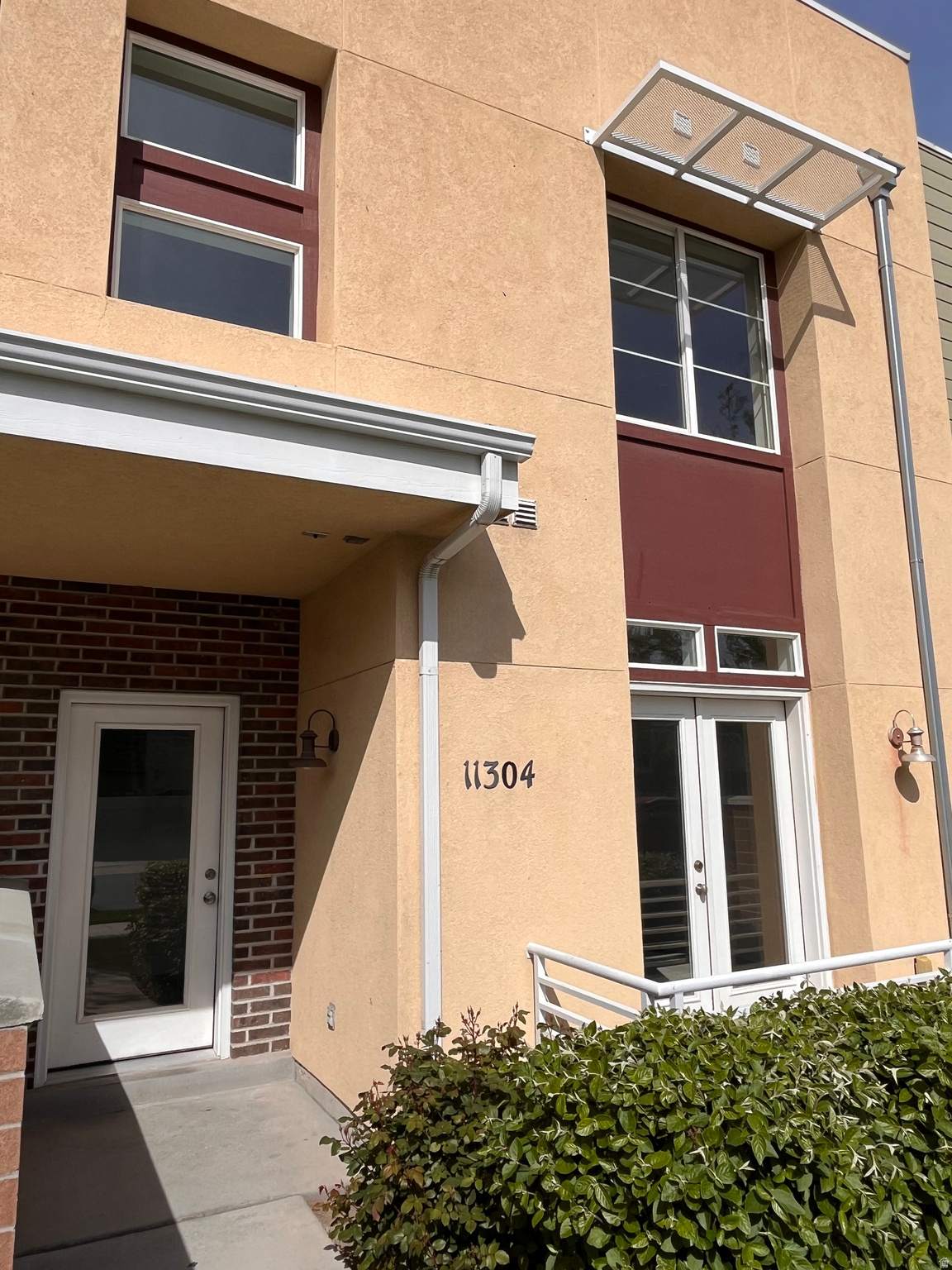 SUMMERLANE AT THE DISTRICT - Residential