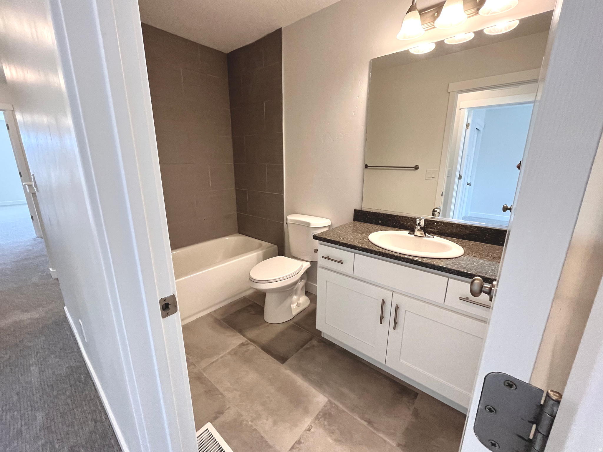 SUMMERLANE AT THE DISTRICT - Residential