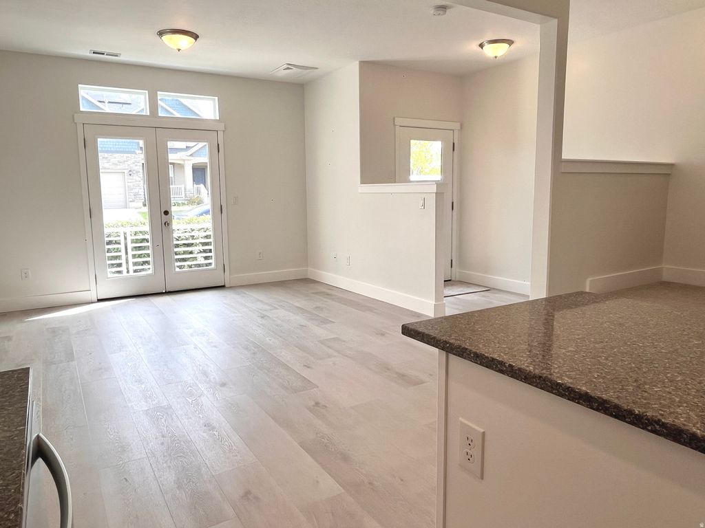 Photo of 11304 S ROPEMAKER RD #25-4, South Jordan, UT 84095 (MLS # 2153181)