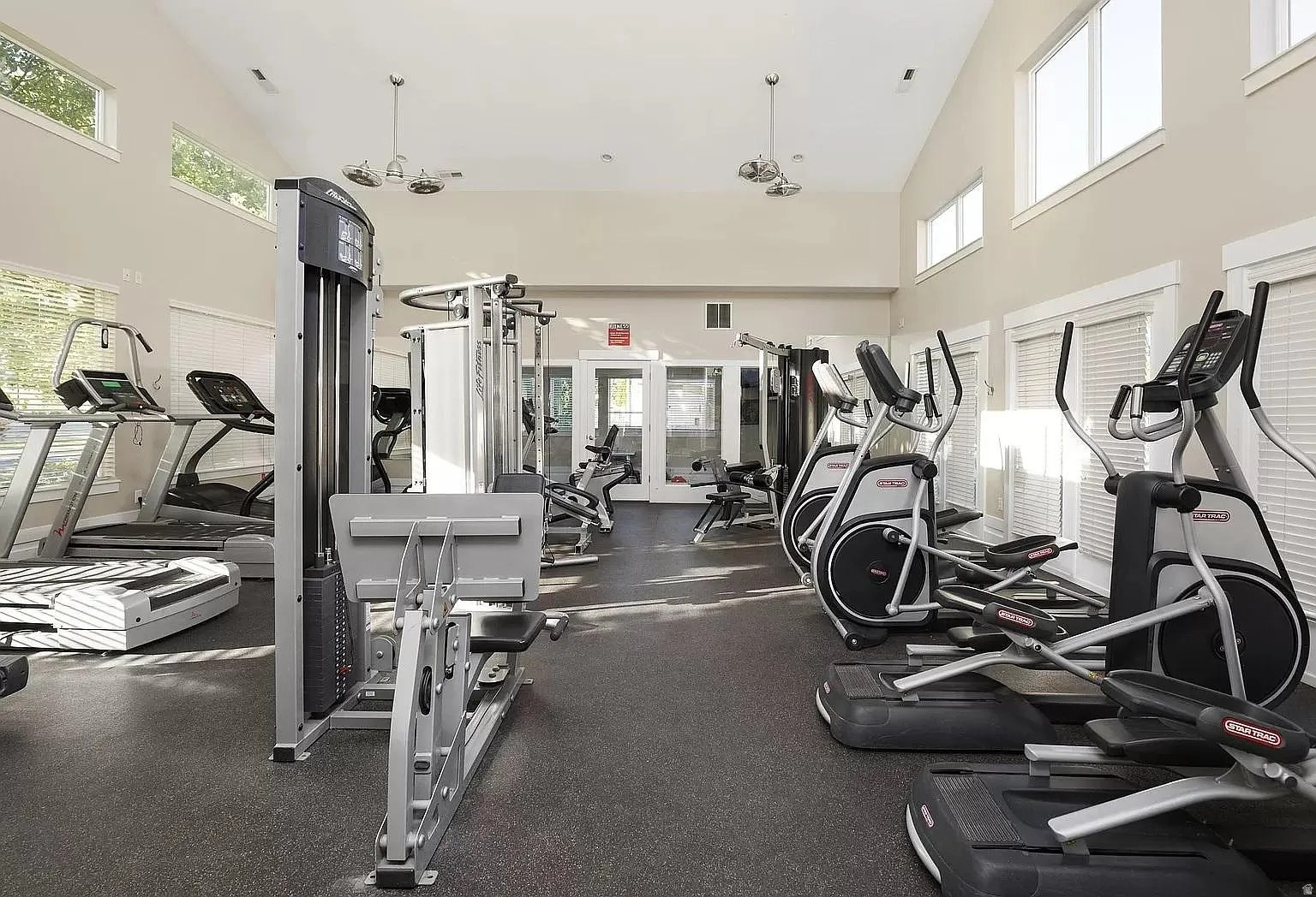 SUMMERLANE AT THE DISTRICT - Residential