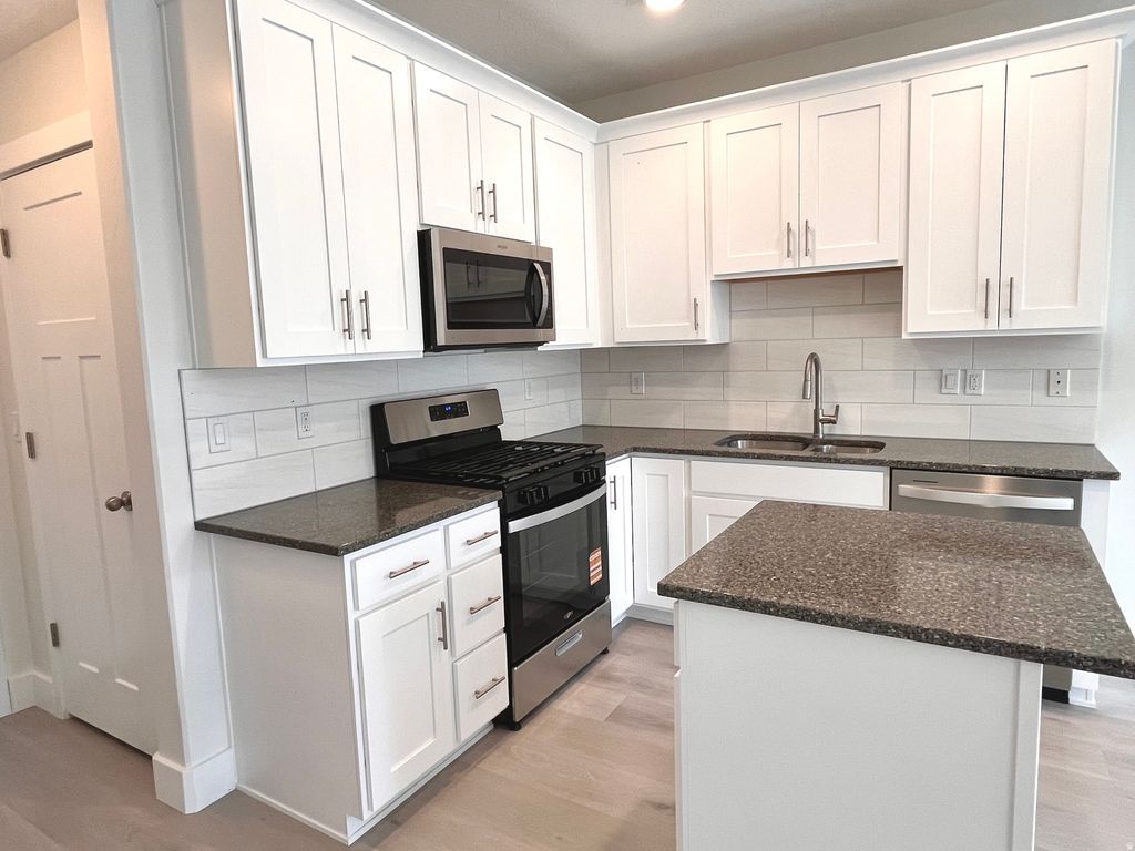 Photo of 11304 S ROPEMAKER RD #25-4, South Jordan, UT 84095 (MLS # 2153181)