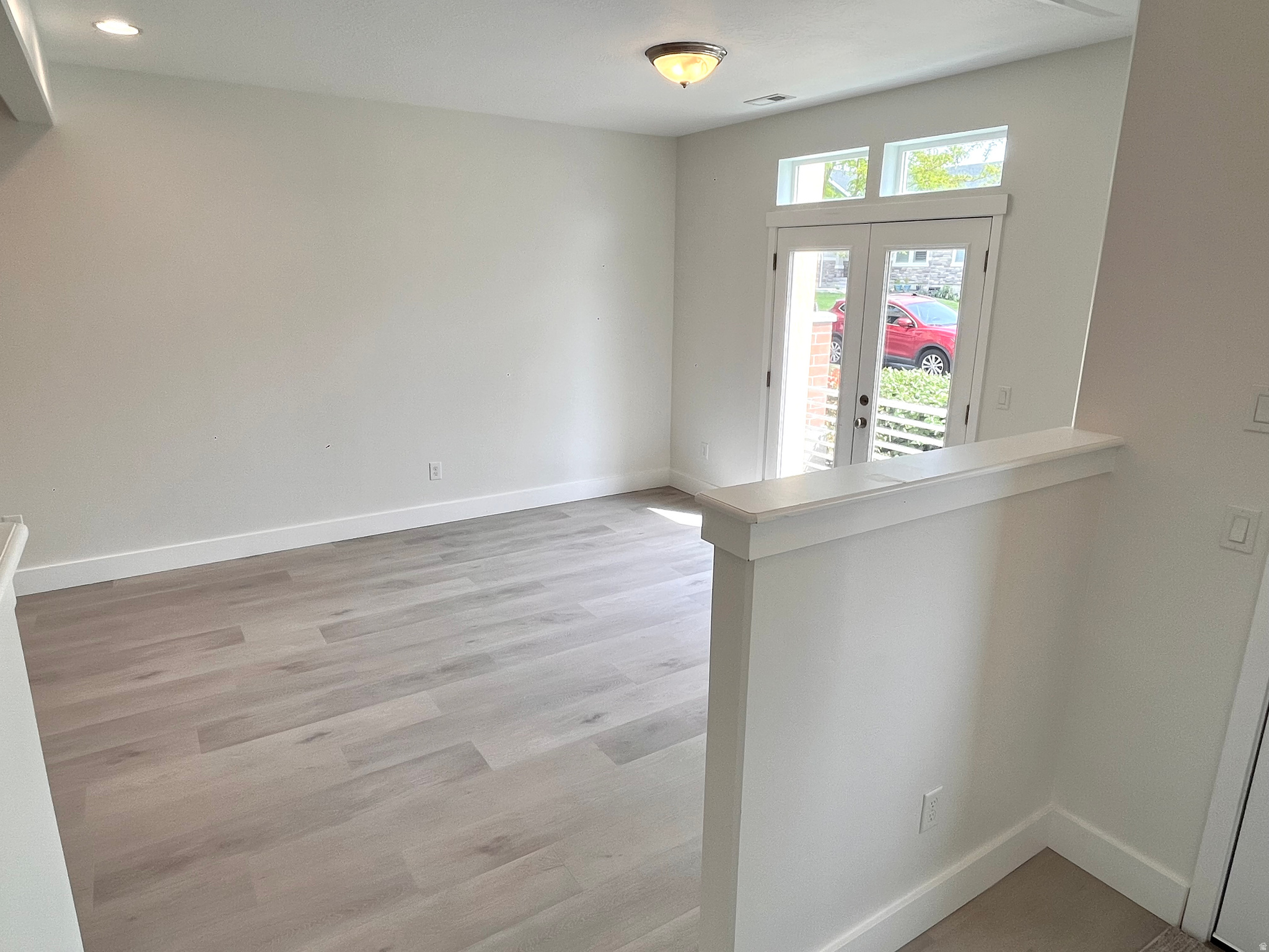 SUMMERLANE AT THE DISTRICT - Residential