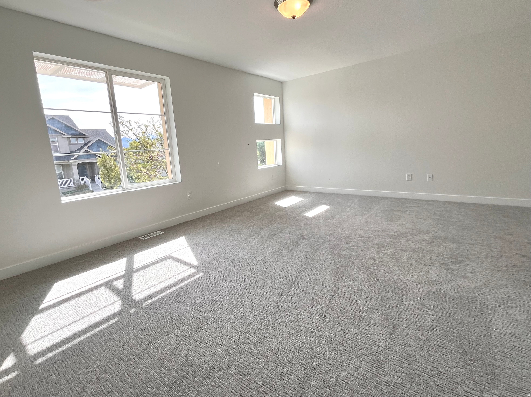 SUMMERLANE AT THE DISTRICT - Residential