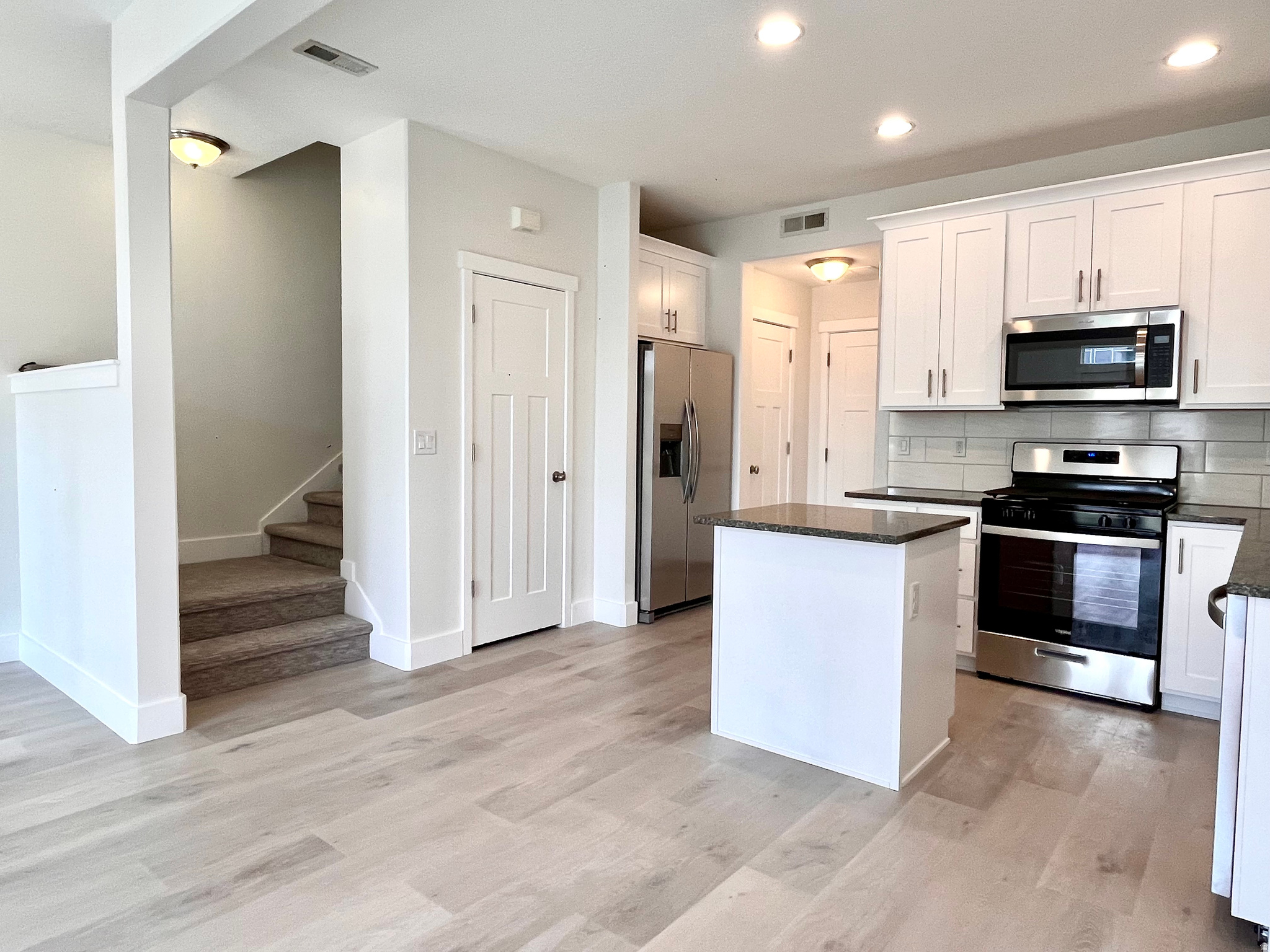 SUMMERLANE AT THE DISTRICT - Residential