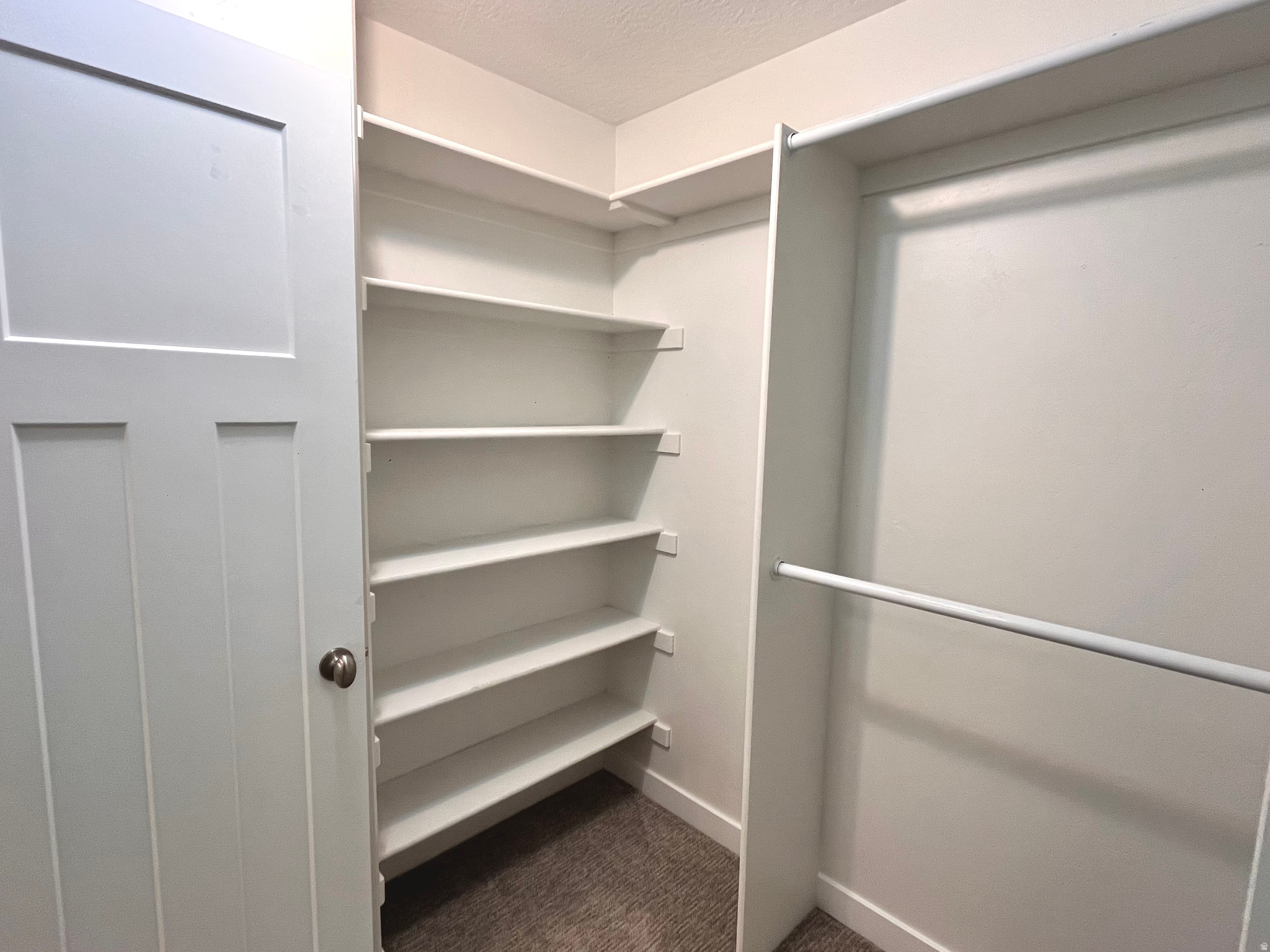 SUMMERLANE AT THE DISTRICT - Residential