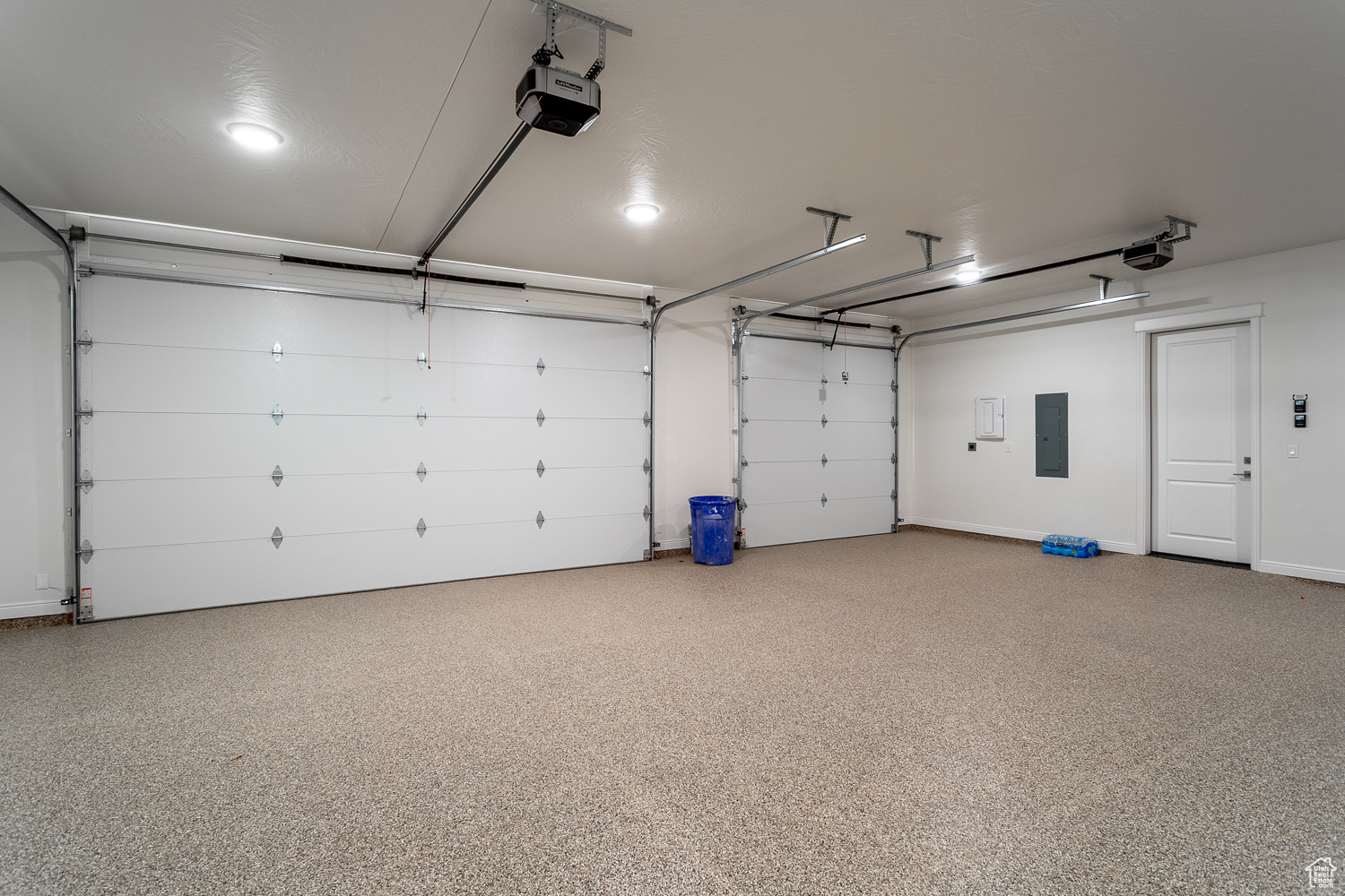 ANCESTOR ESTATES - Residential