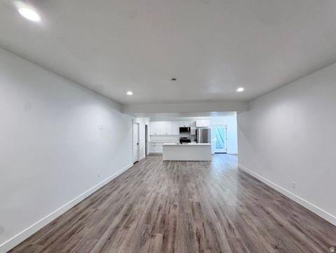 Tiny photo for 1436 E 820 N, Salem, UT 84653 (MLS # 2135200)