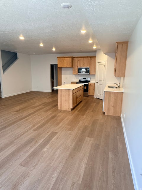 Tiny photo for 773 N PHEASANTBROOK DR #3B, Centerville, UT 84014 (MLS # 2165765)